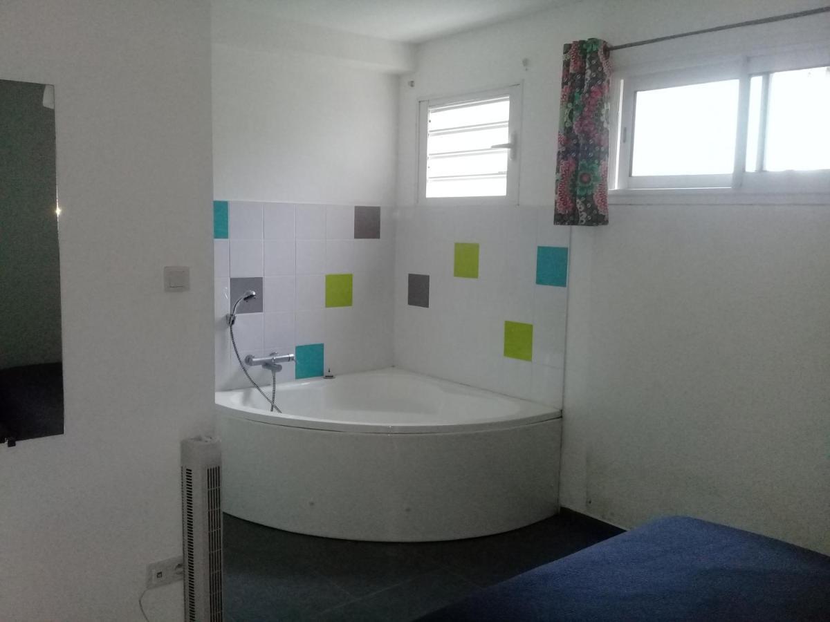 Les Canneliers Bed and Breakfast Saint-Leu Esterno foto